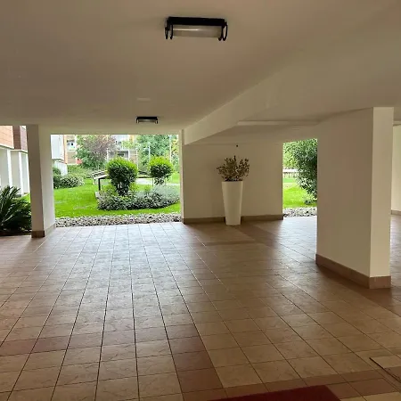 Scalo Calabiana 10 公寓